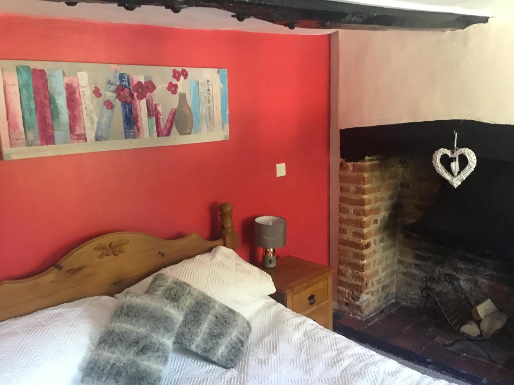 The Flying Horse Inn Boughton Aulph Esterno foto