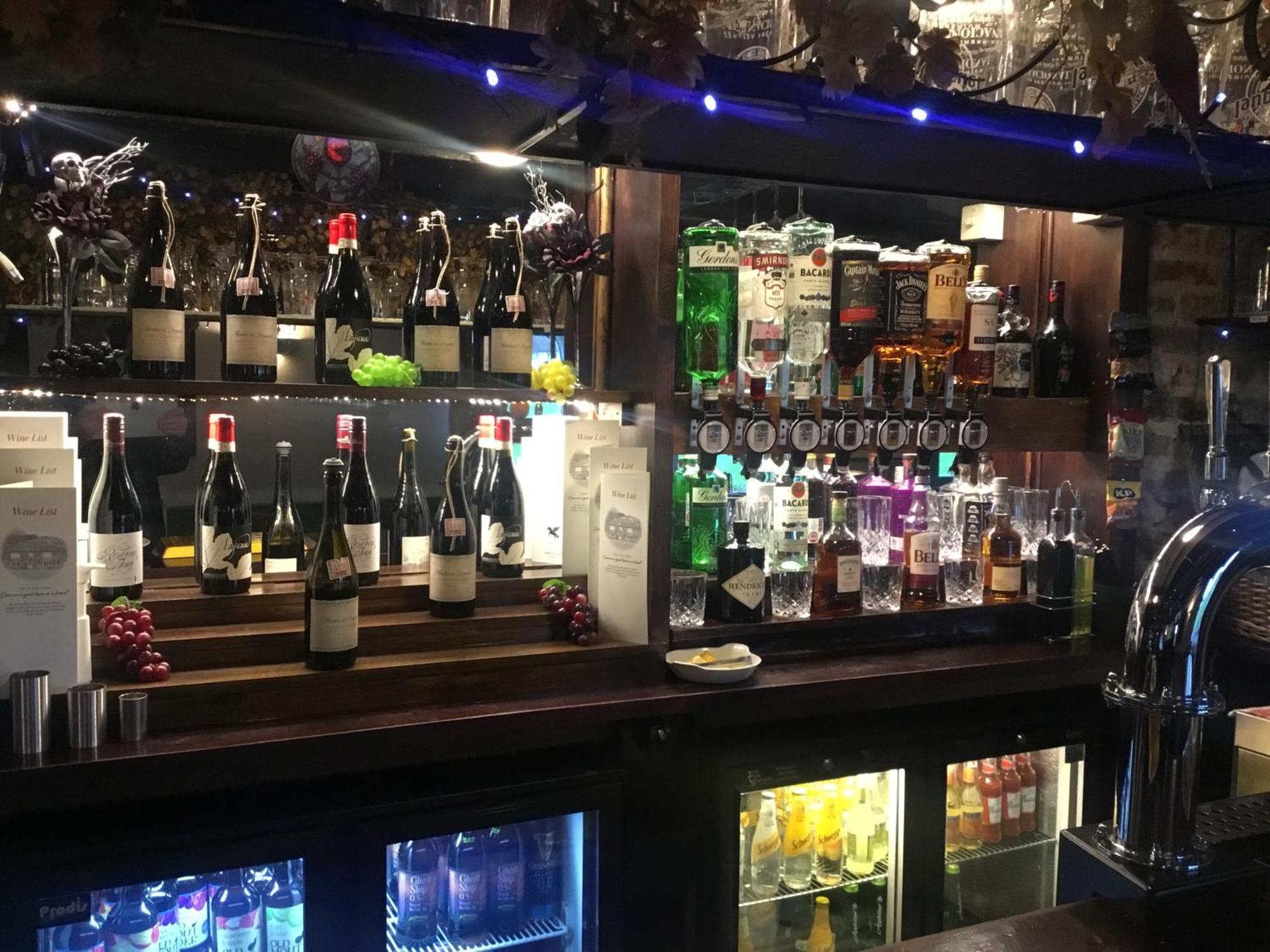 The Flying Horse Inn Boughton Aulph Esterno foto